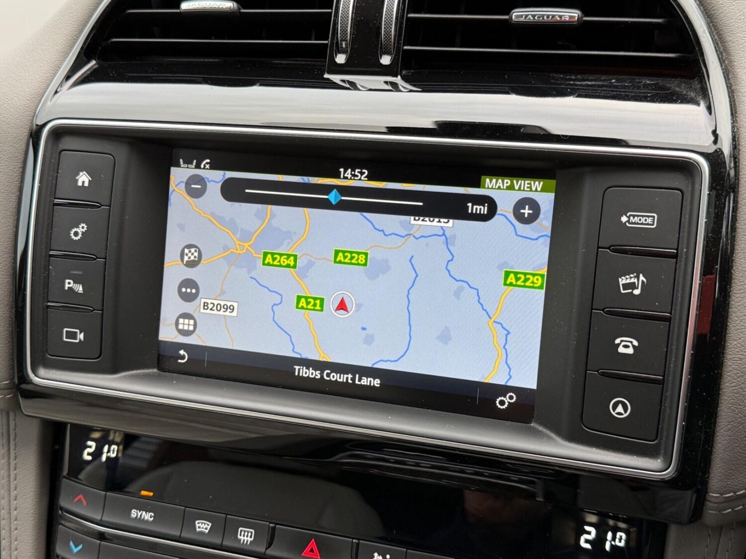 Used Jaguar F-Pace 2017 for sale - 77516014: Photo 41