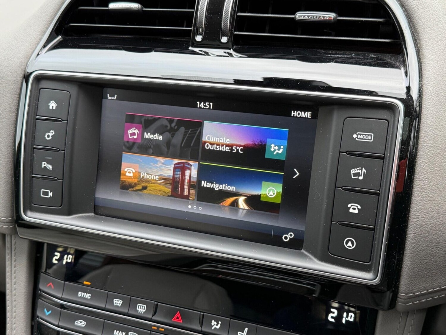 Used Jaguar F-Pace 2017 for sale - 77516014: Photo 44