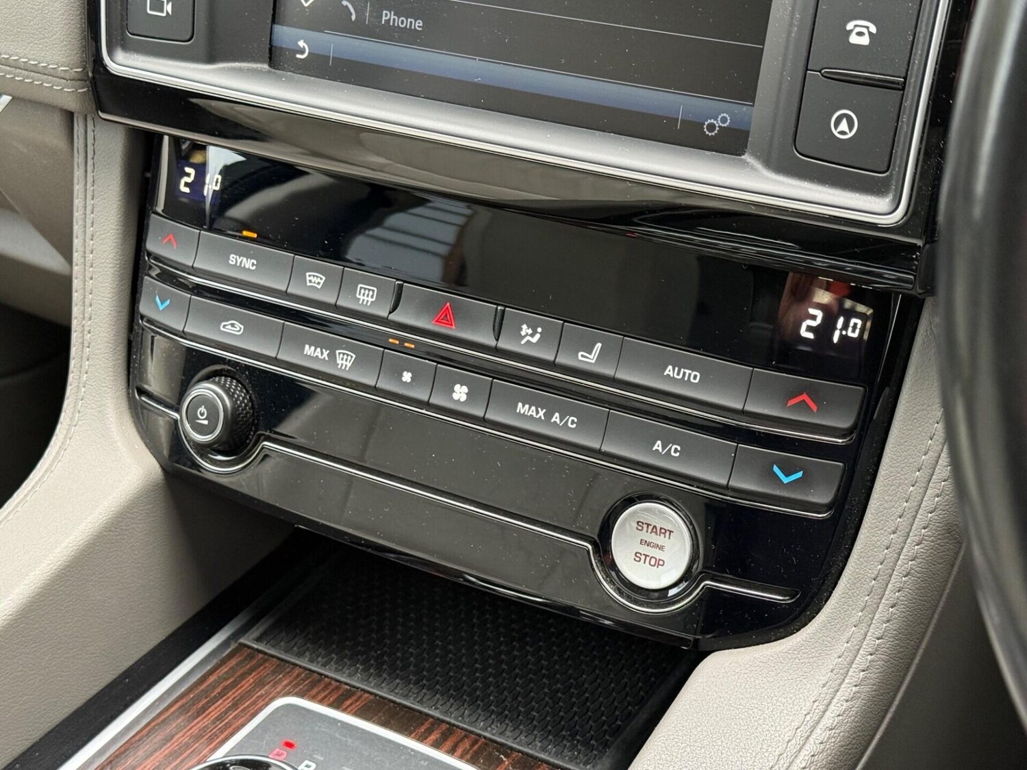 Used Jaguar F-Pace 2017 for sale - 77516014: Photo 61