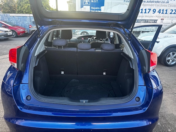 Used Honda Civic 2012 for sale - 74573845: Photo 19