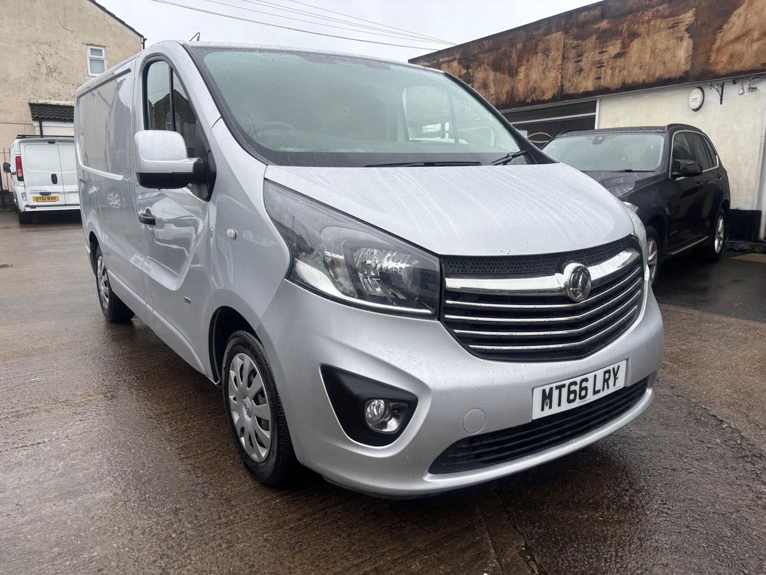 Used Vauxhall Vivaro for sale - 77279999: Photo 1