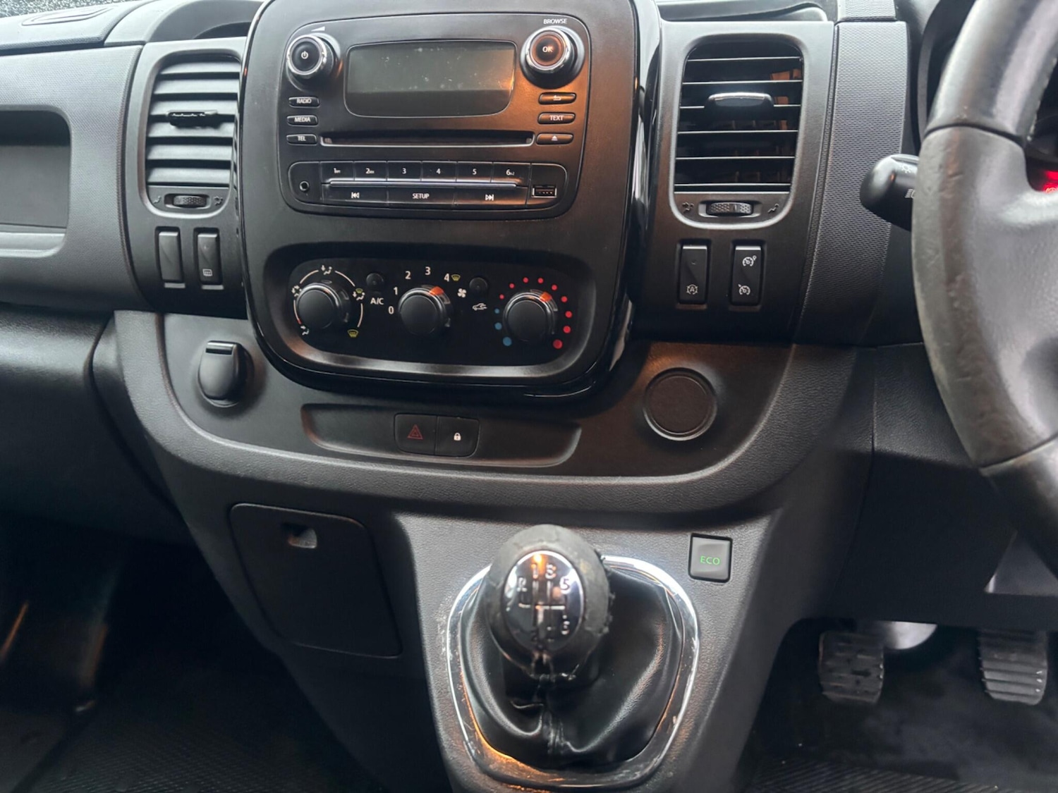 Used Vauxhall Vivaro for sale - 77279999: Photo 19