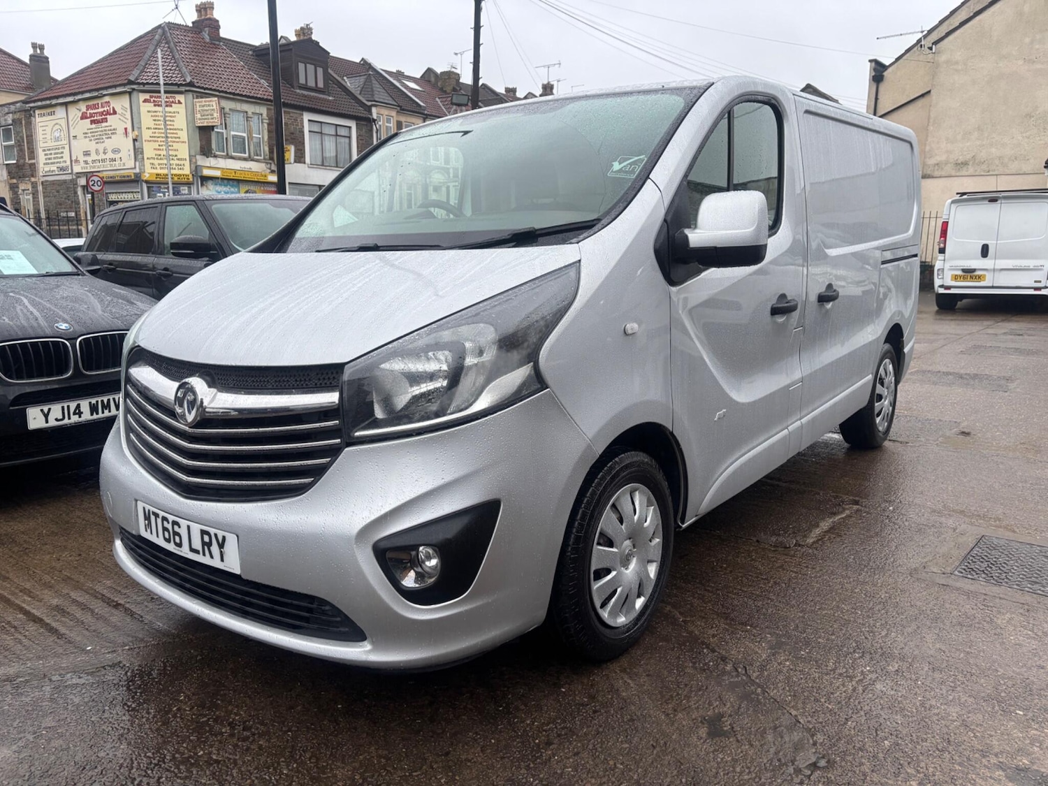 Used Vauxhall Vivaro for sale - 77279999: Photo 5
