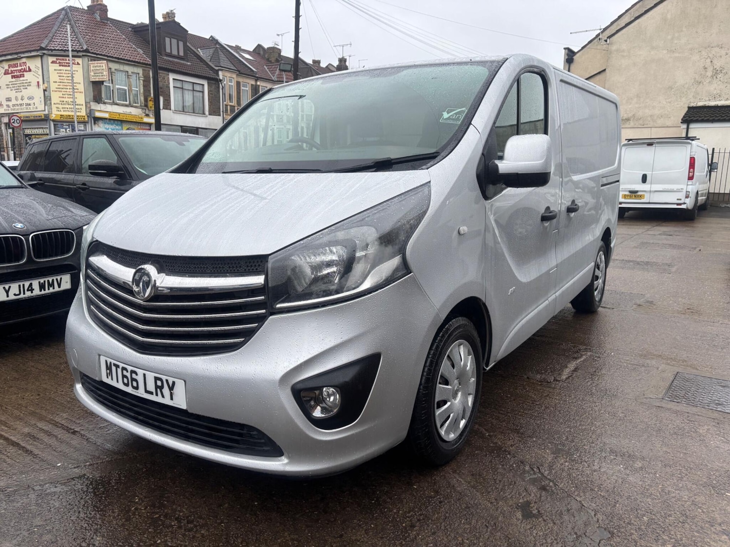 Used Vauxhall Vivaro for sale - 77279999: Photo 6
