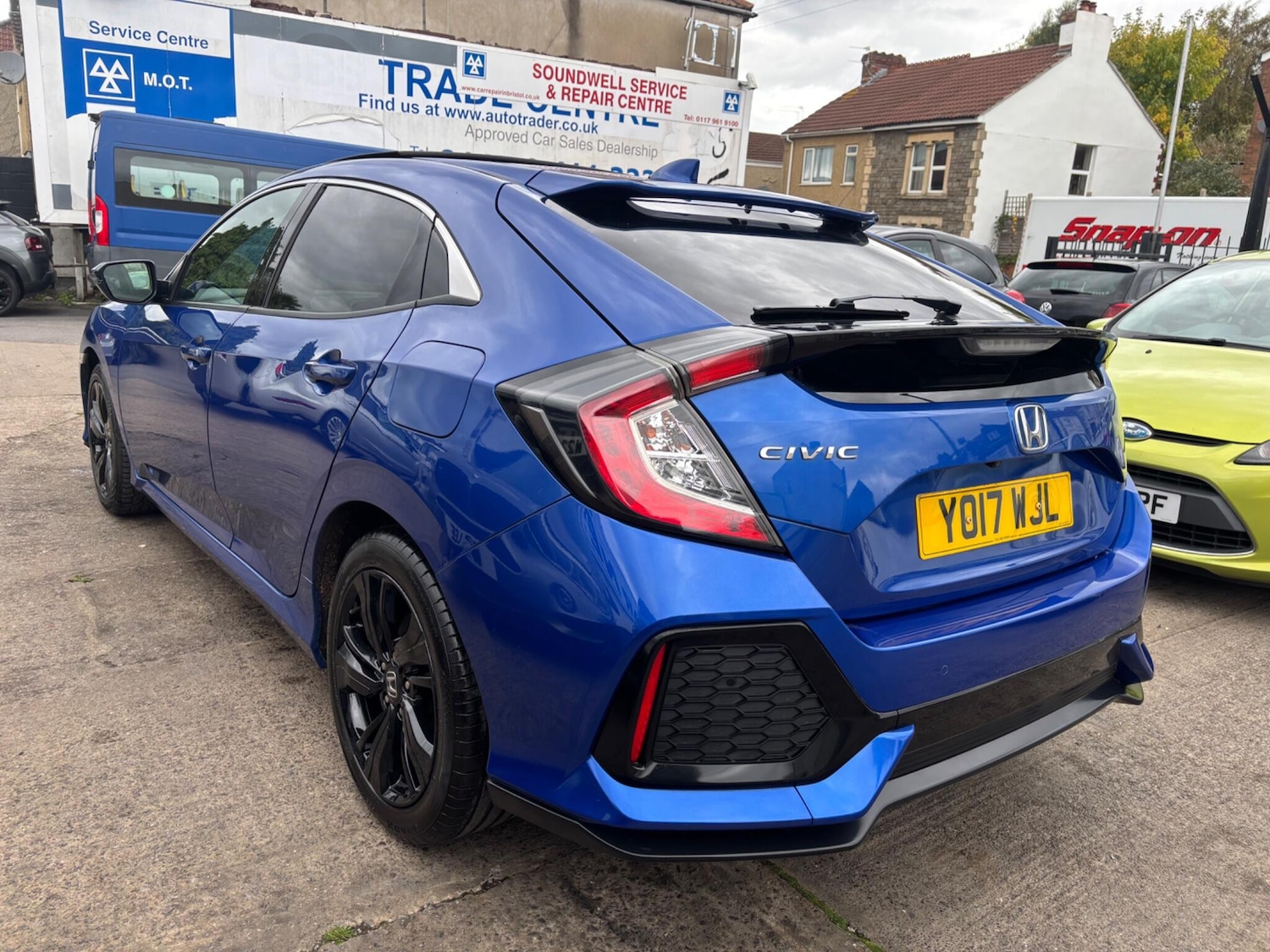 Used Honda Civic 2017 for sale - 76977403: Photo 6