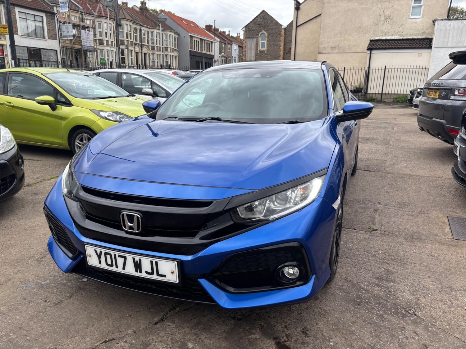 Used Honda Civic 2017 for sale - 76977403: Photo 8