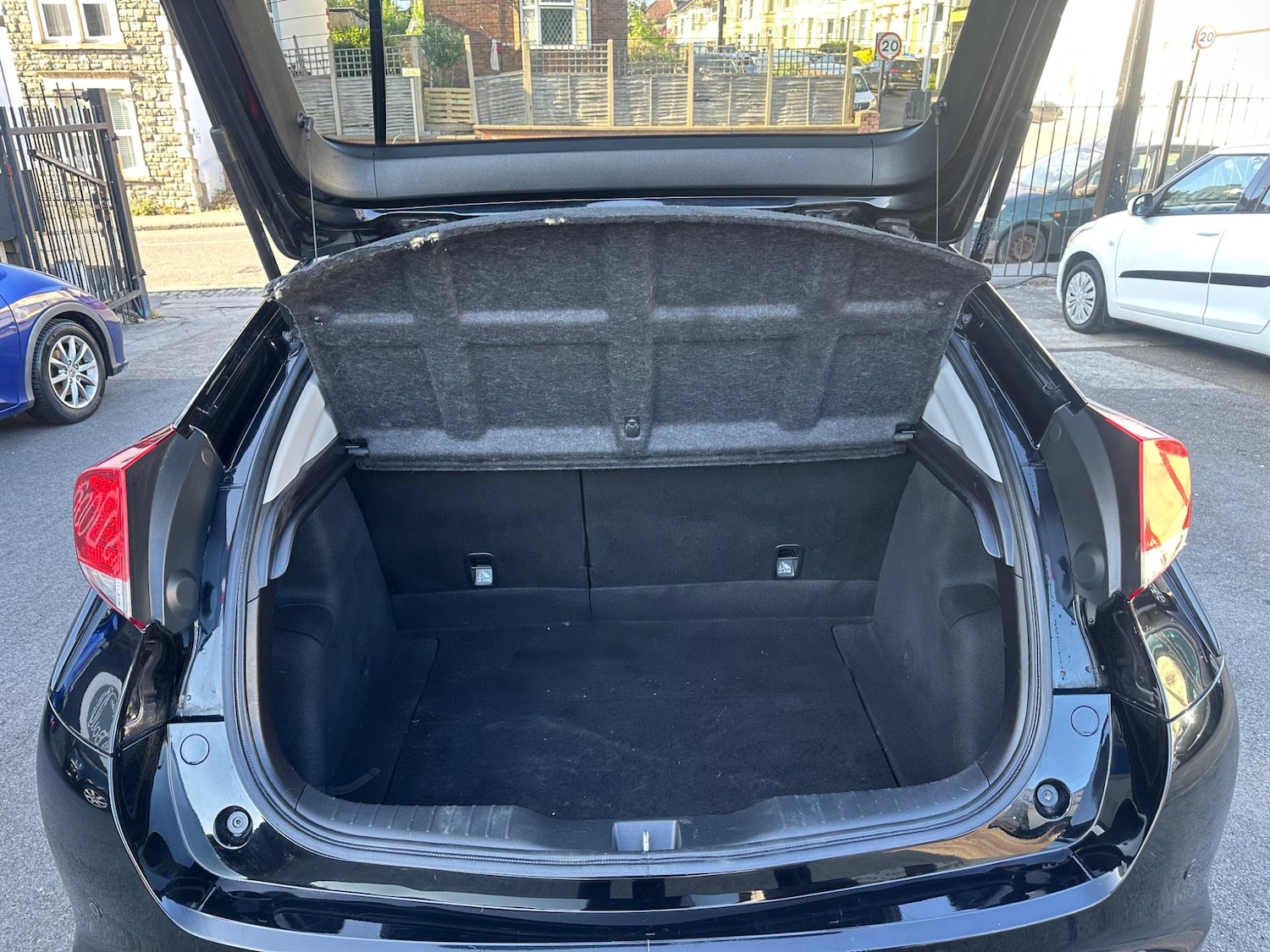 Vehicle 21