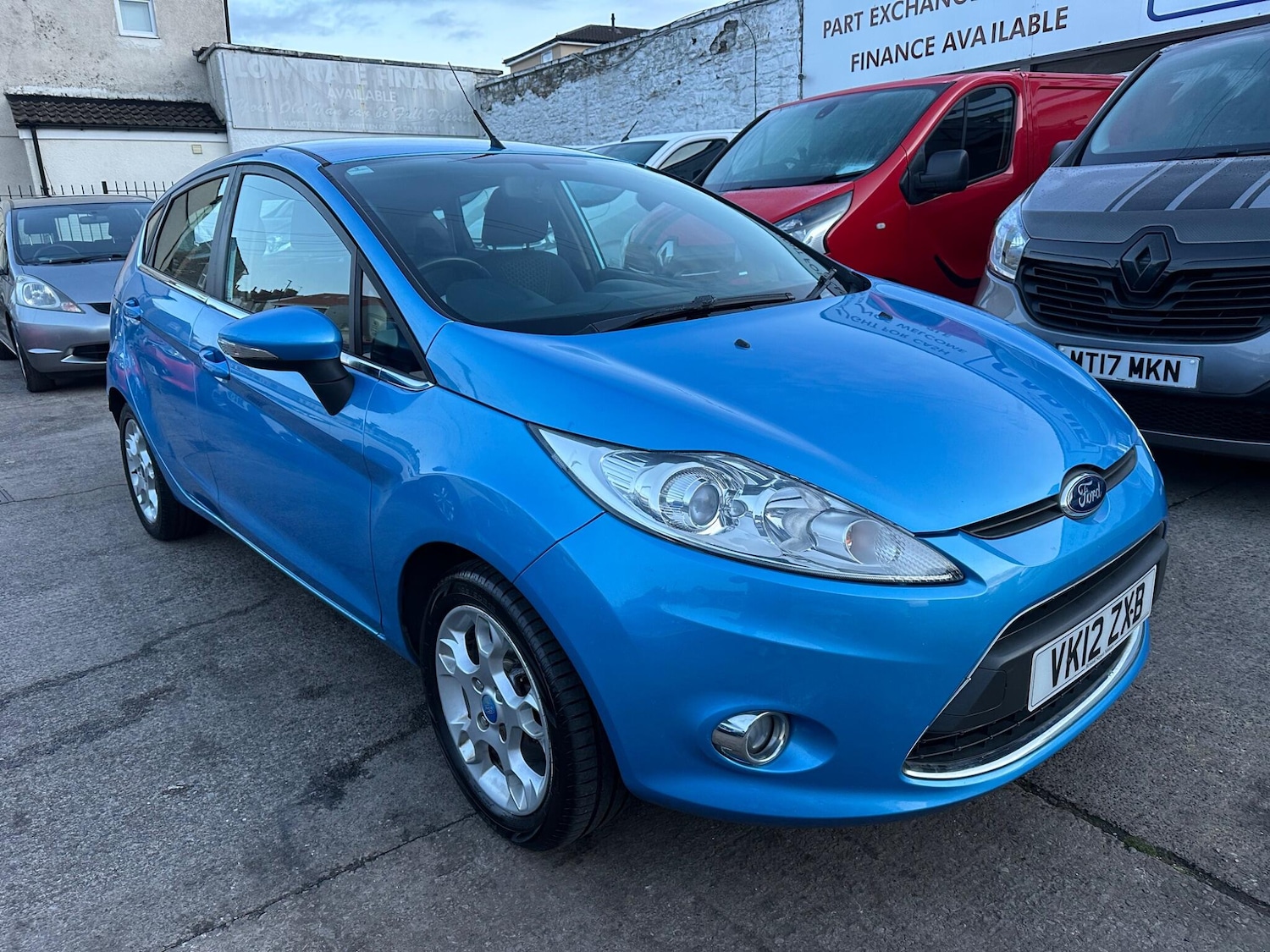 Used Ford Fiesta 2012 for sale - 76759688: Photo 2