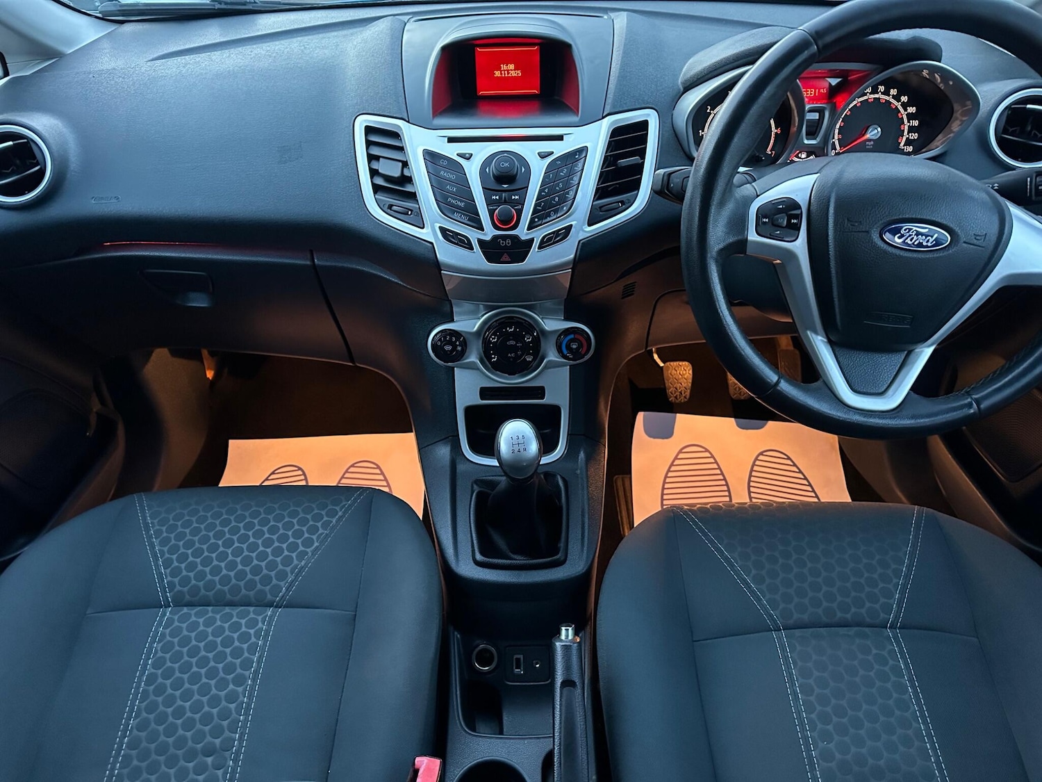 Used Ford Fiesta 2012 for sale - 76759688: Photo 25