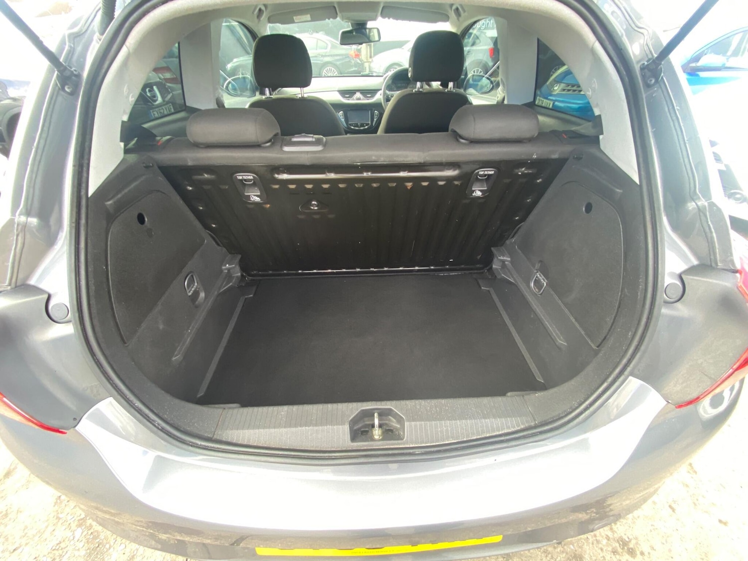 Vehicle 28