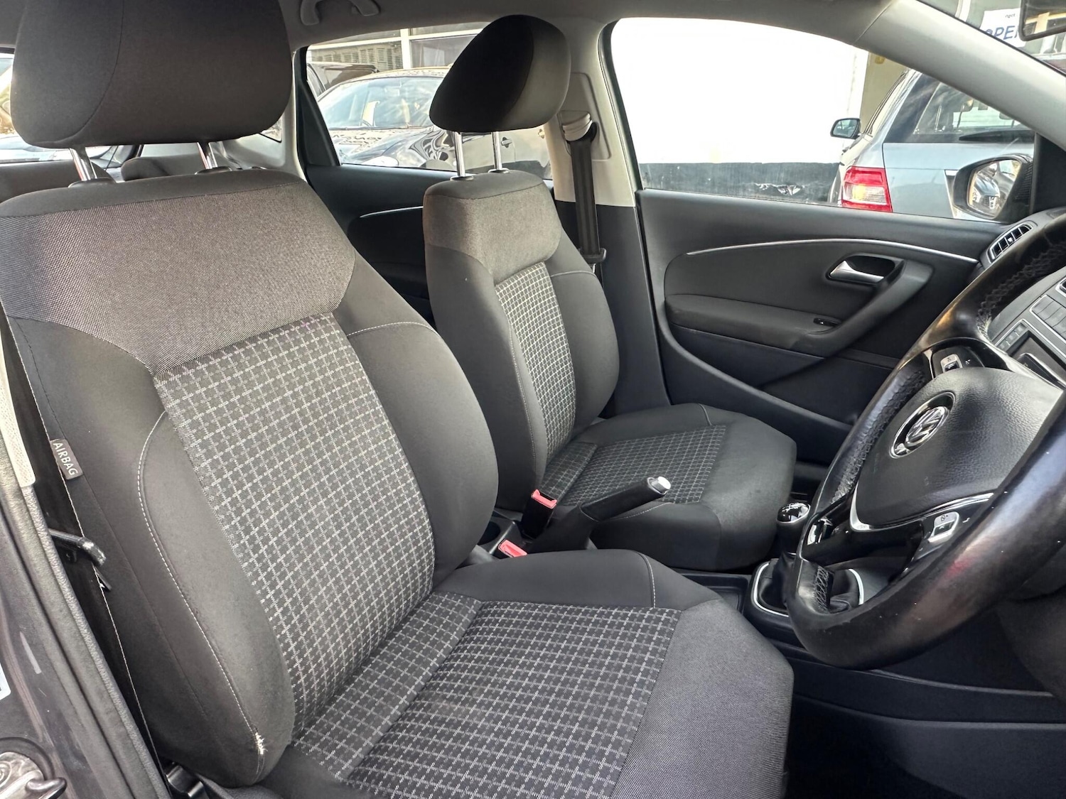 Used Volkswagen Polo 2015 for sale - 76922158: Photo 20