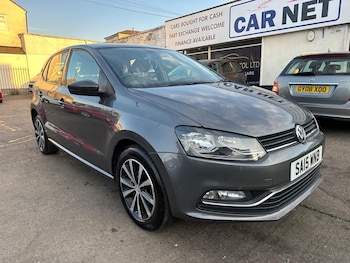 Used Volkswagen Polo 2015 for sale - 76922158: Photo