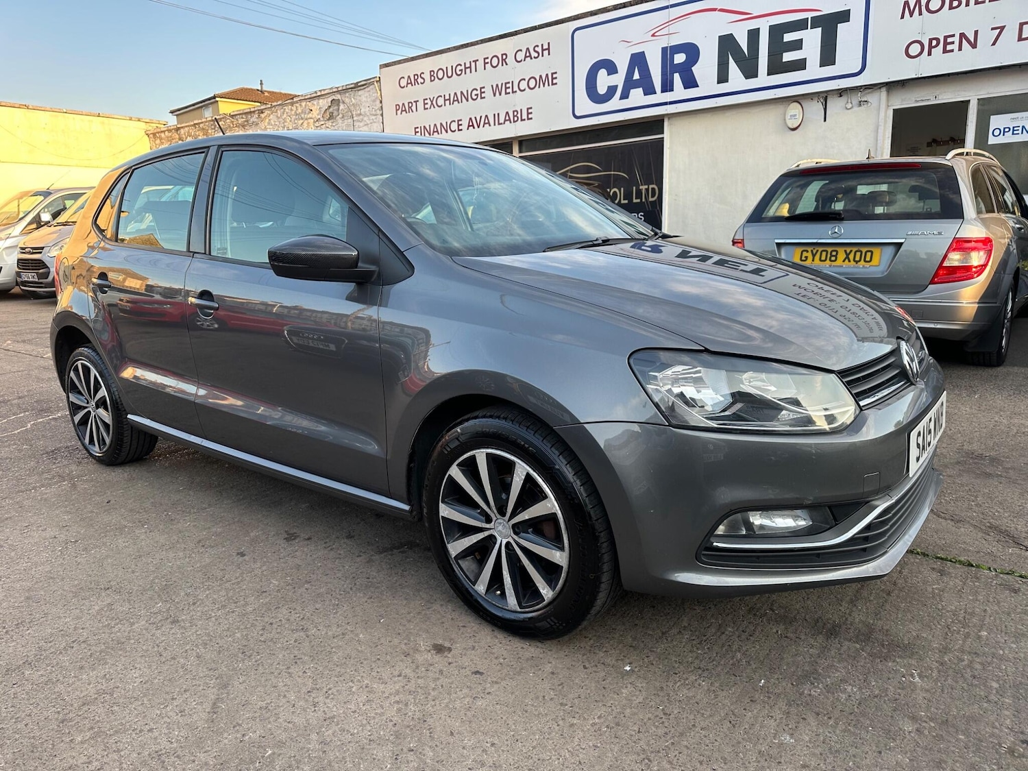 Used Volkswagen Polo 2015 for sale - 76922158: Photo 3