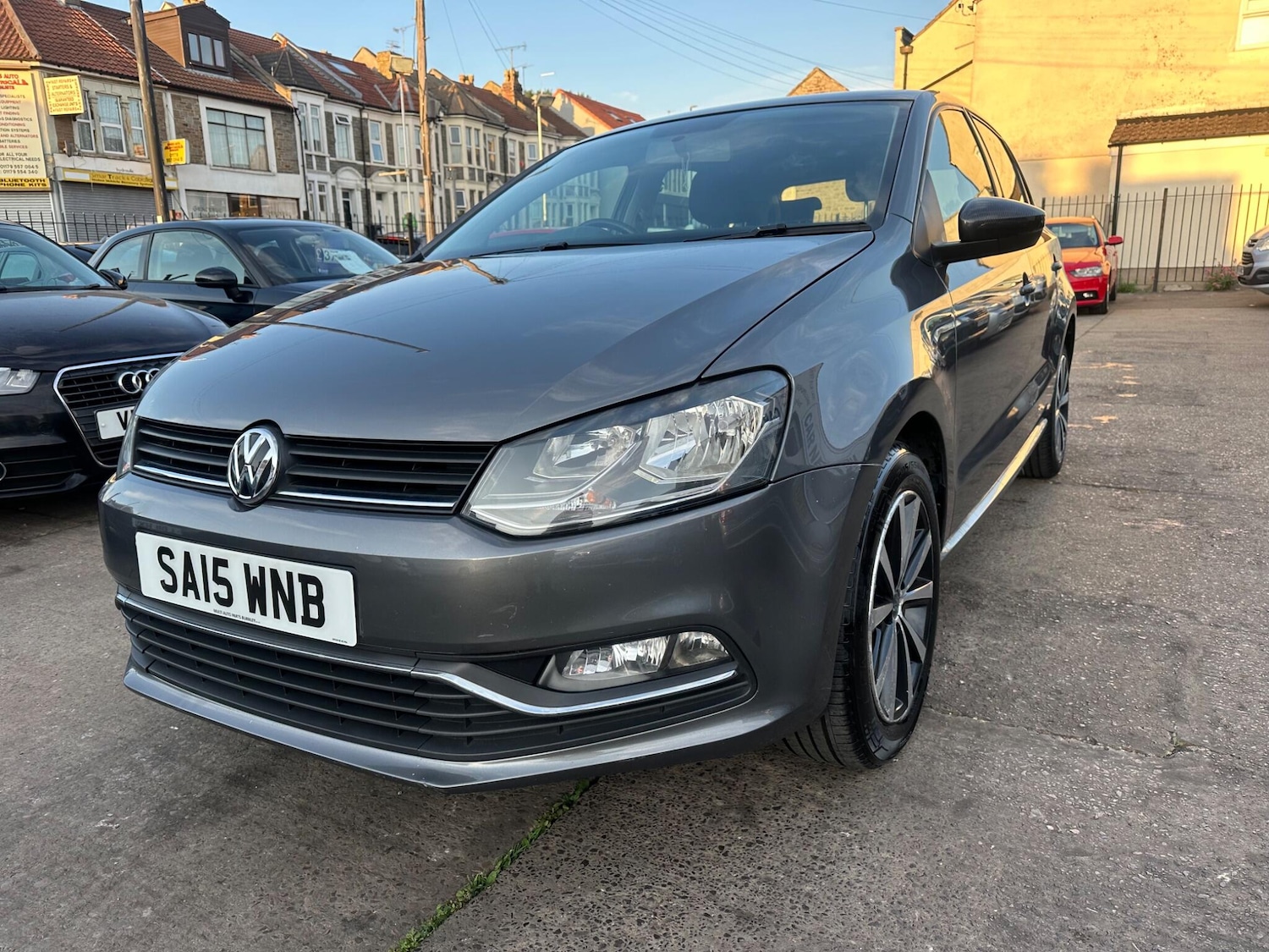 Used Volkswagen Polo 2015 for sale - 76922158: Photo 6