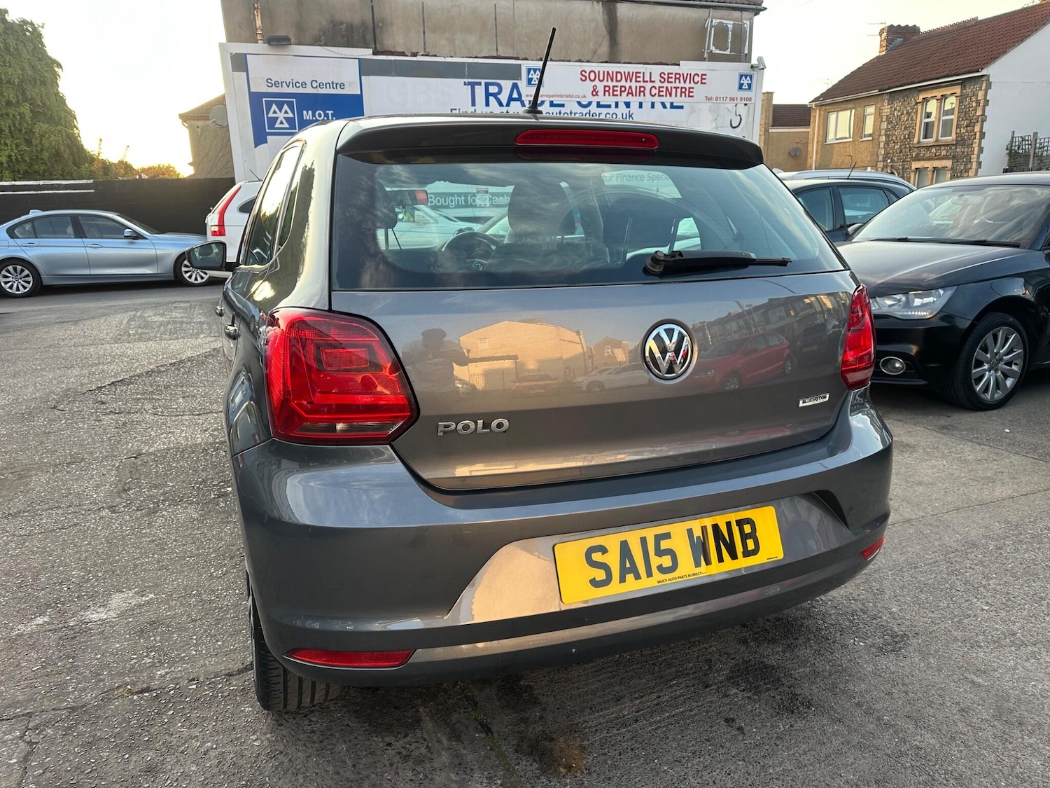 Used Volkswagen Polo 2015 for sale - 76922158: Photo 9