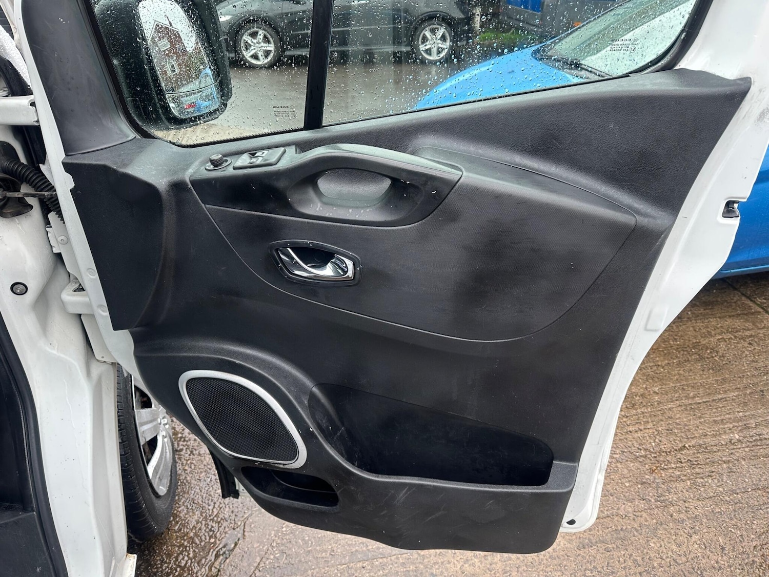 Used Vauxhall Vivaro 2017 for sale - 76922154: Photo 20