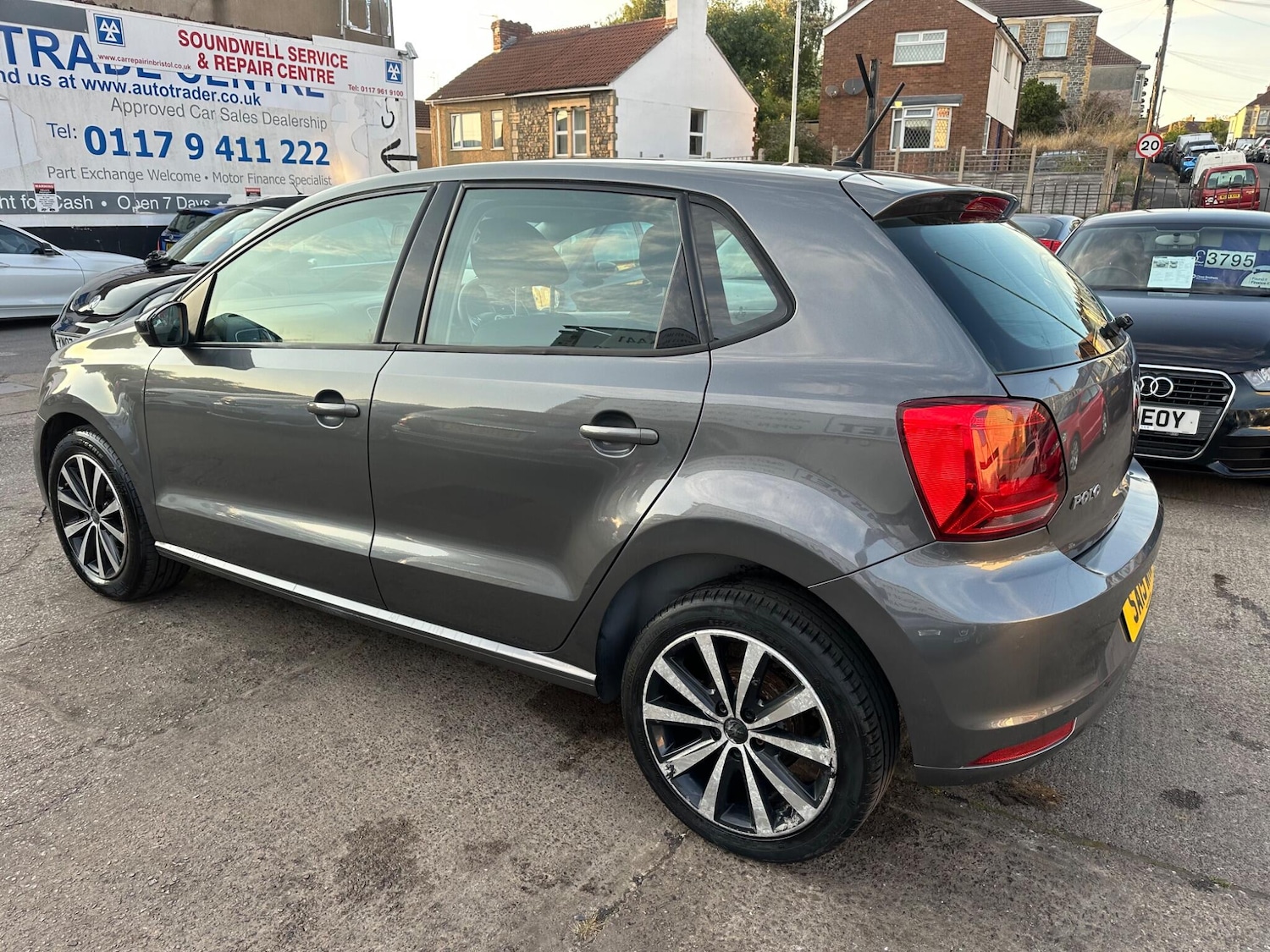 Used Volkswagen Polo 2015 for sale - 77469389: Photo 12
