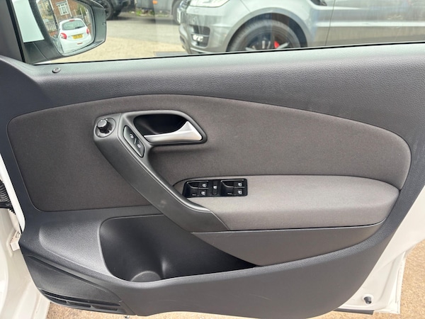 Used Volkswagen Polo 2013 for sale - 76251370: Photo 20