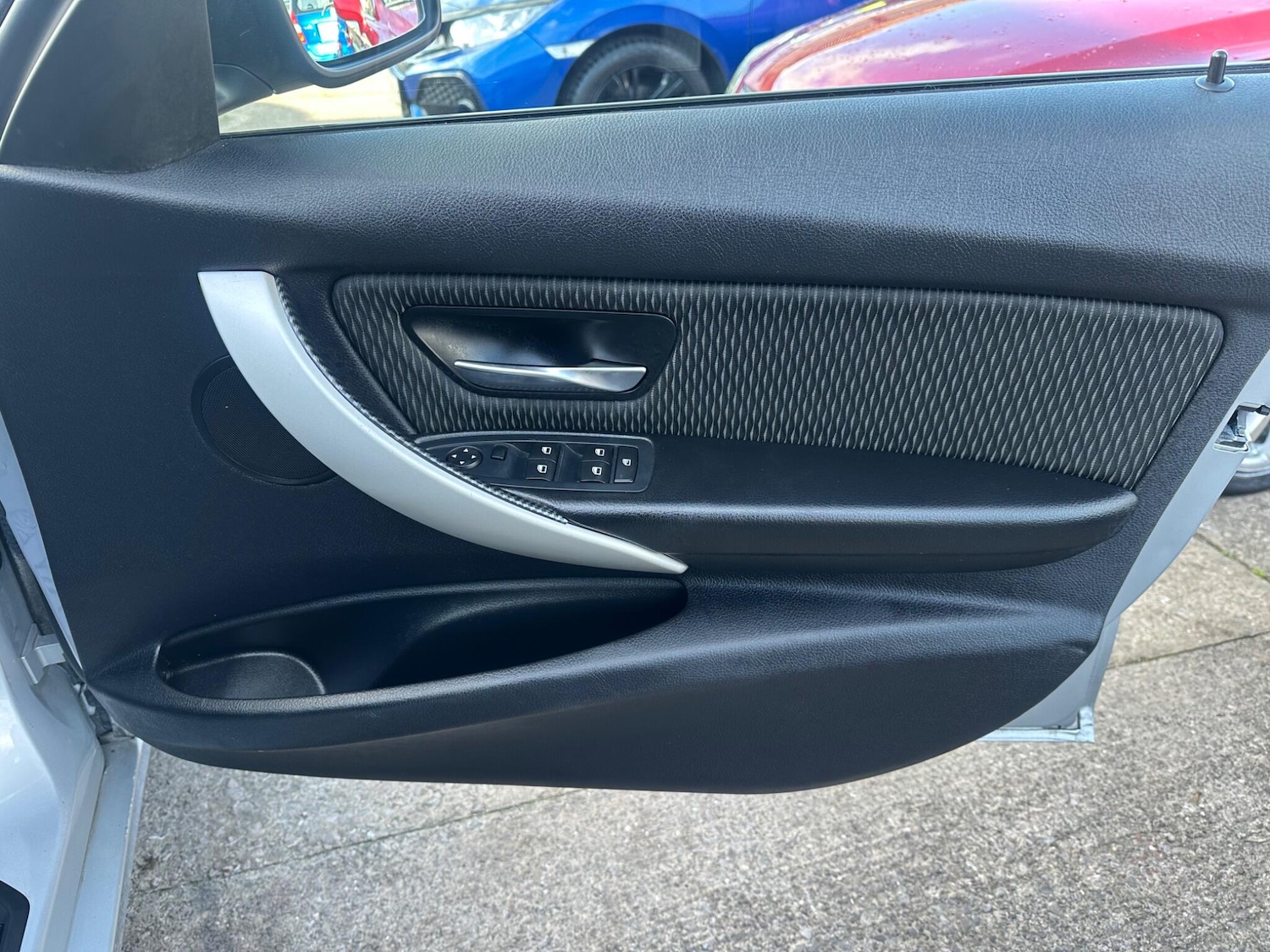 Used BMW 3 Series 2012 for sale - 76646077: Photo 17