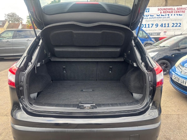 Used Nissan Qashqai 2014 for sale - 76294499: Photo 20