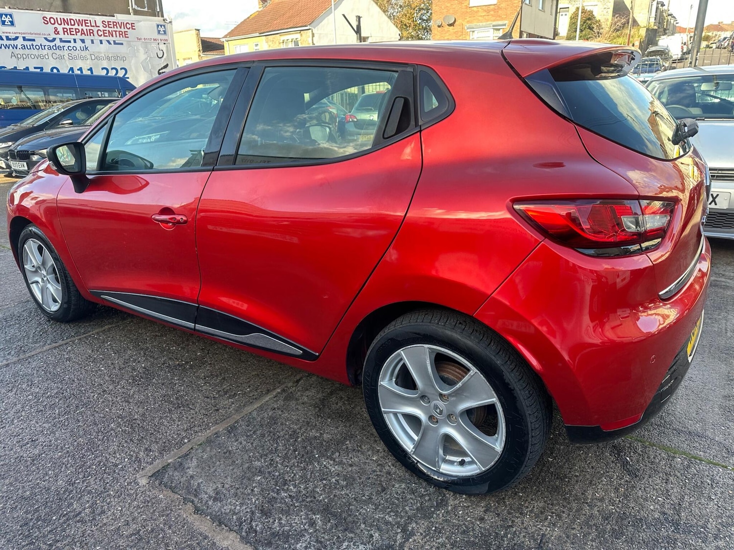 Used Renault Clio 2015 for sale - 76573282: Photo 13