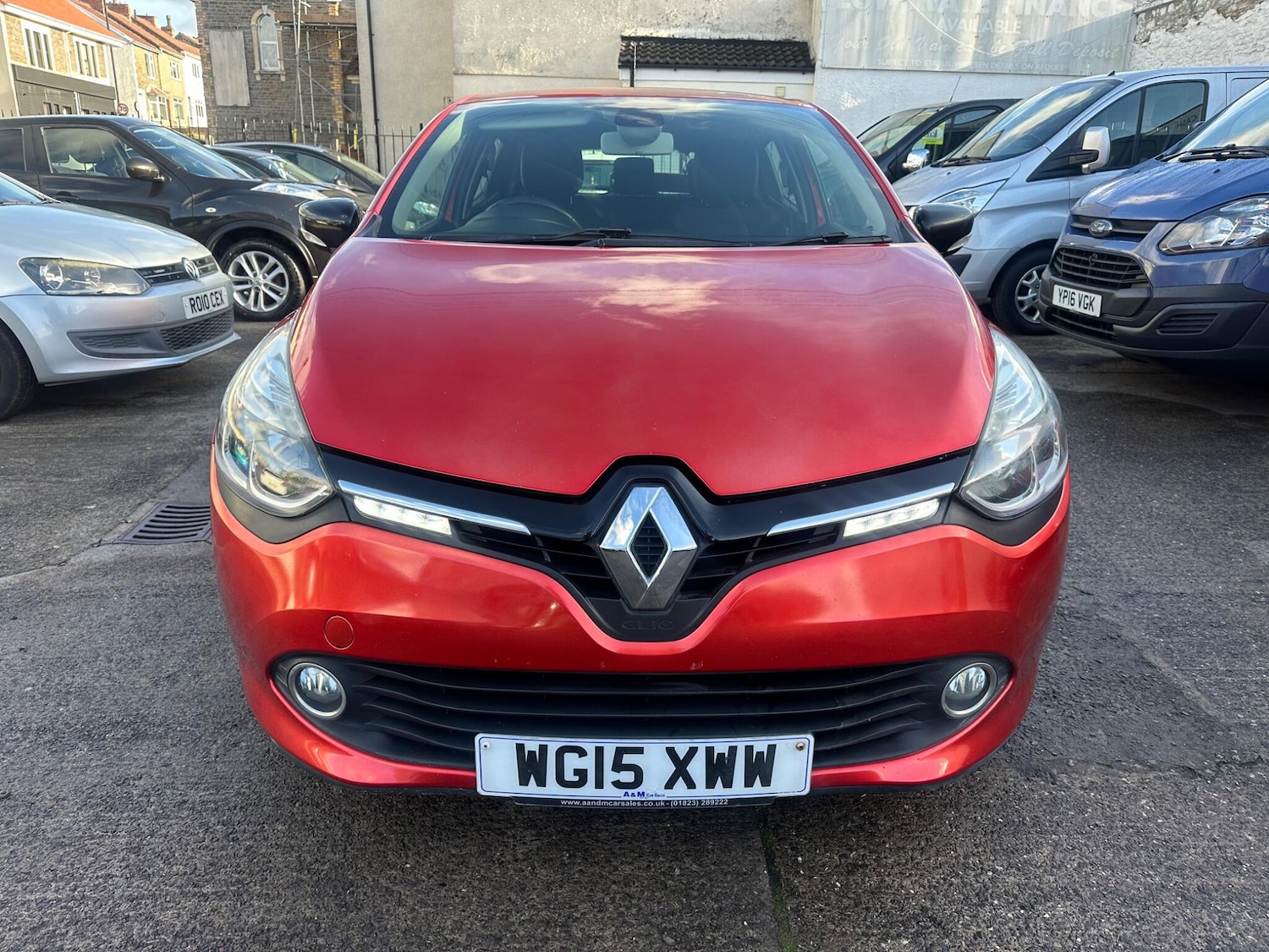 Used Renault Clio 2015 for sale - 76573282: Photo 5