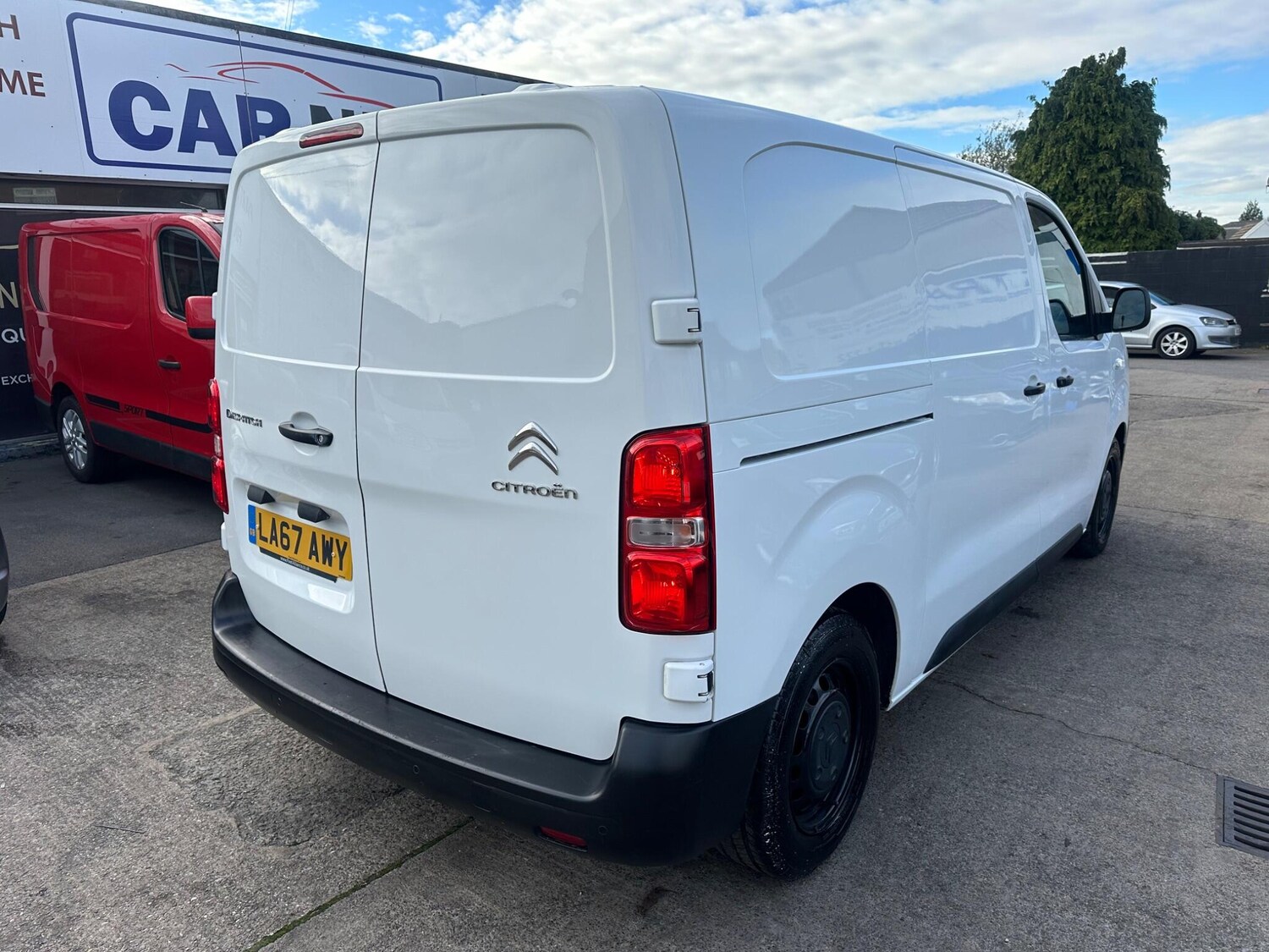 Used Citroen Dispatch 2018 for sale - 76607704: Photo 16