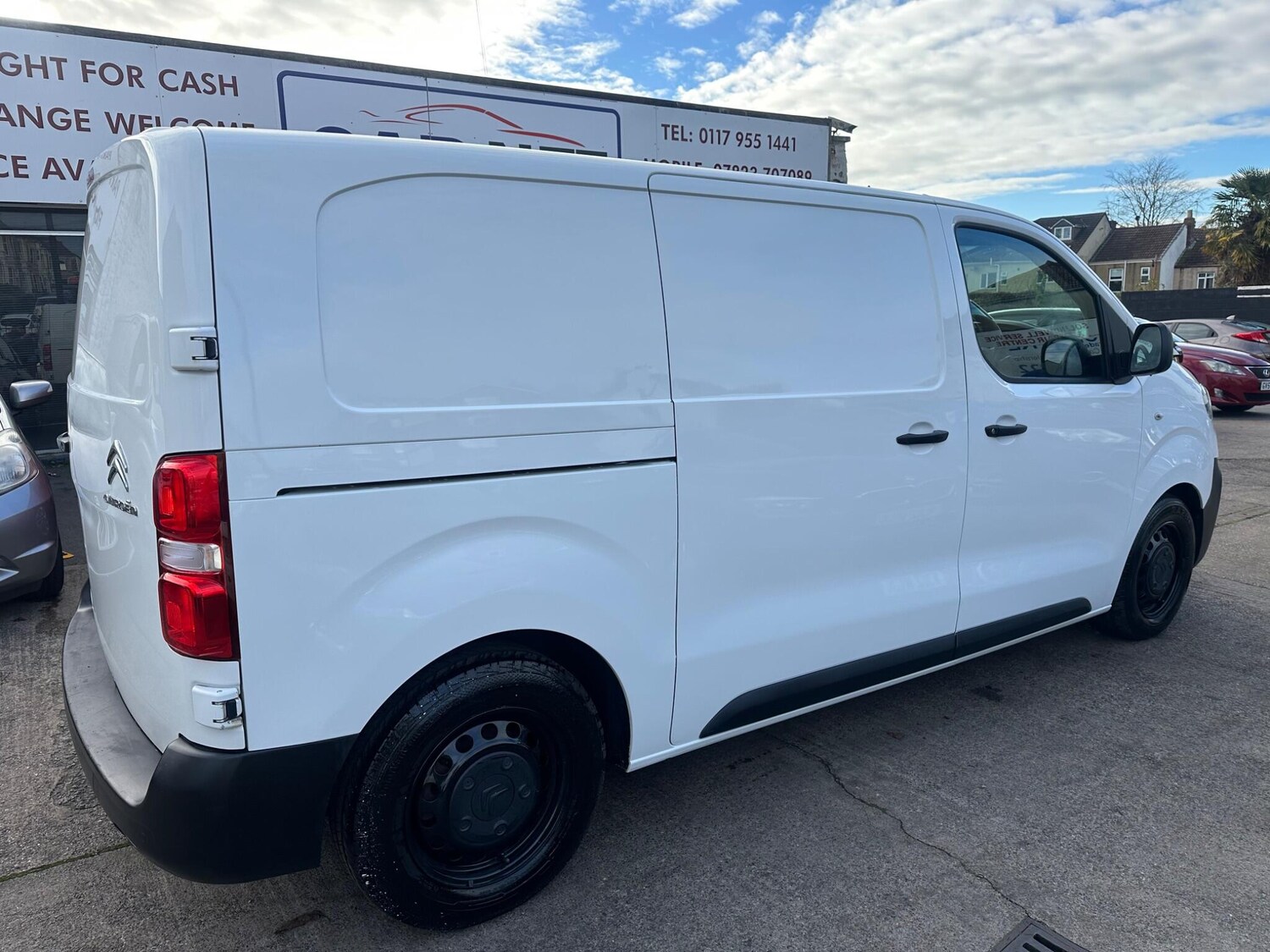 Used Citroen Dispatch 2018 for sale - 76607704: Photo 18