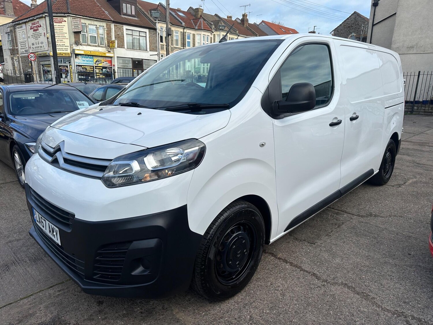 Used Citroen Dispatch 2018 for sale - 76607704: Photo 9