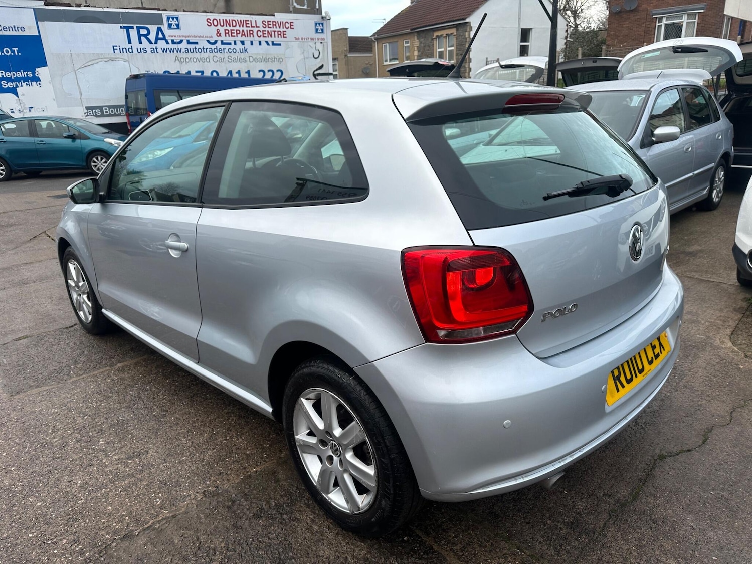 Used Volkswagen Polo 2010 for sale - 77029901: Photo 11