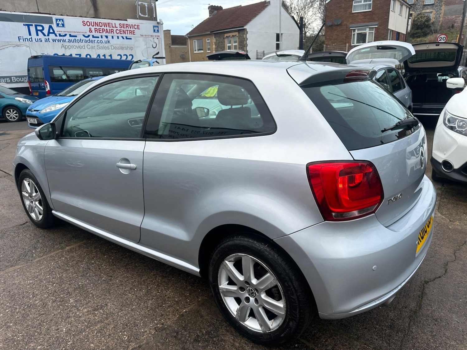 Used Volkswagen Polo 2010 for sale - 77029901: Photo 12