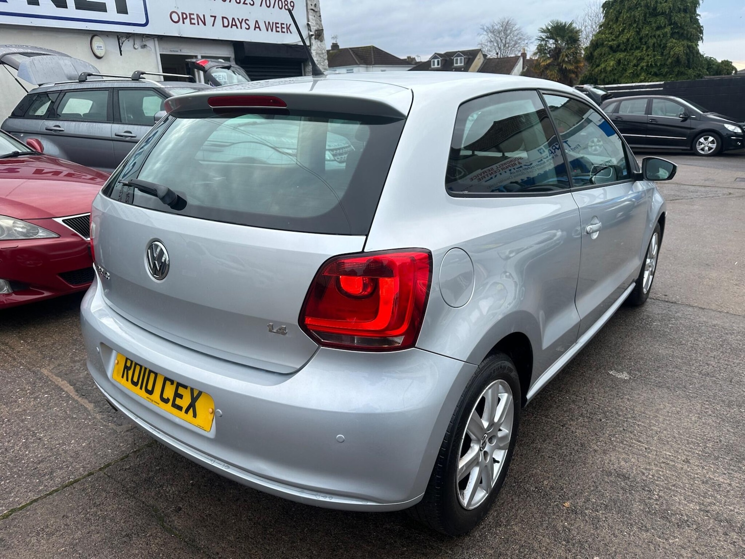 Used Volkswagen Polo 2010 for sale - 77029901: Photo 16