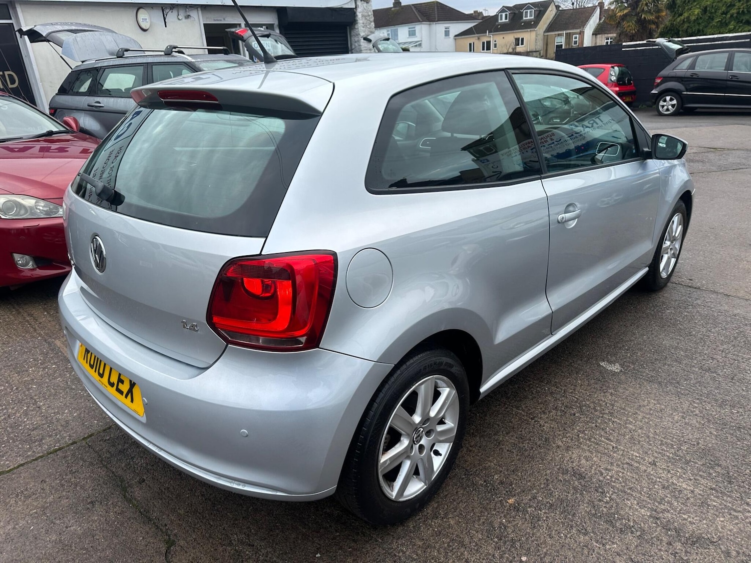 Used Volkswagen Polo 2010 for sale - 77029901: Photo 17