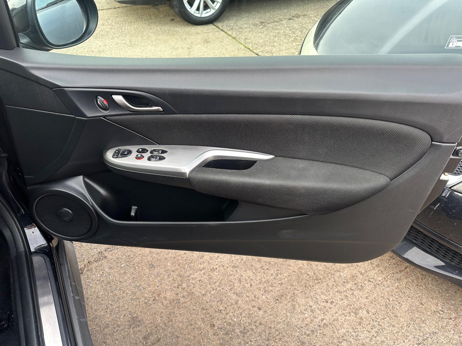 Used Honda Civic 2009 for sale - 76499710: Photo 19