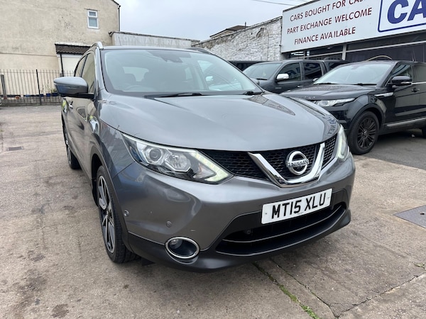 Used Nissan Qashqai 2015 for sale - 76251015: Photo 2