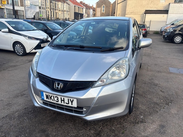 Used Honda Jazz 2013 for sale - 76136449: Photo 10