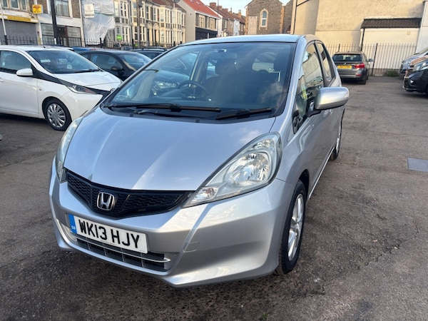Used Honda Jazz 2013 for sale - 76136449: Photo 11