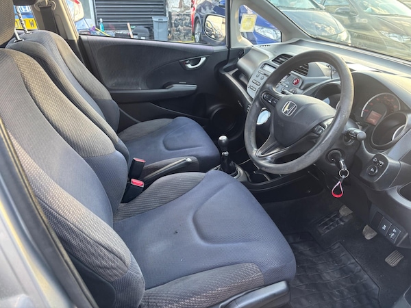 Used Honda Jazz 2013 for sale - 76136449: Photo 24