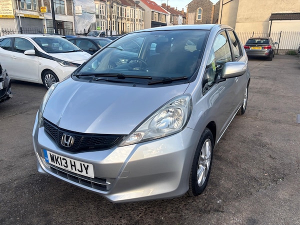 Used Honda Jazz 2013 for sale - 76136449: Photo 9