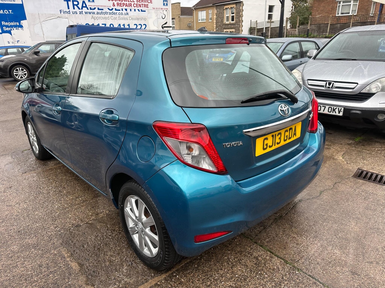 Used Toyota Yaris 2013 for sale - 76549930: Photo 10