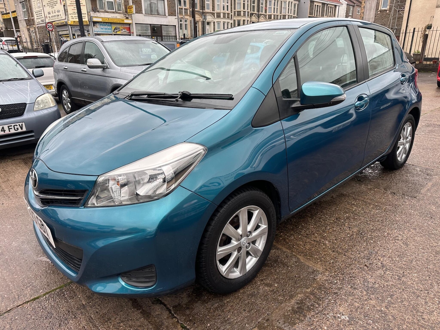 Used Toyota Yaris 2013 for sale - 76549930: Photo 7
