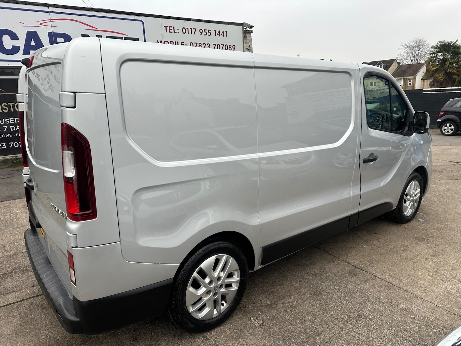 Used Renault Trafic 2017 for sale - 77039816: Photo 17