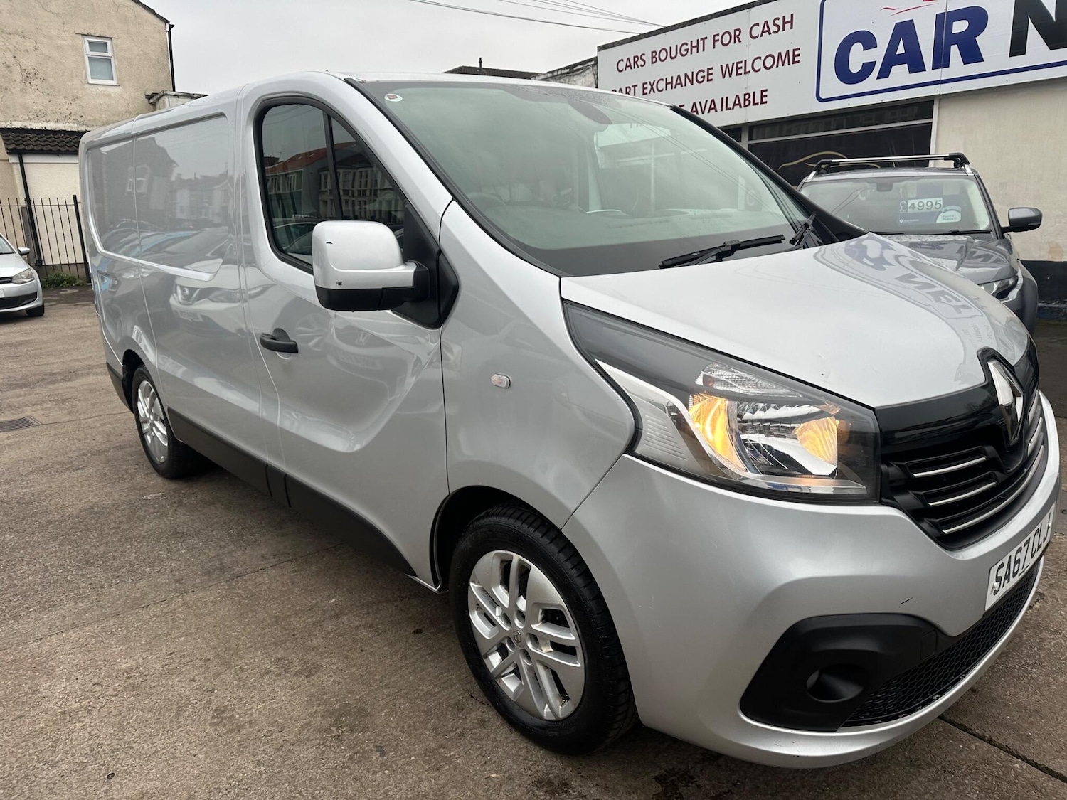 Used Renault Trafic 2017 for sale - 77039816: Photo 2