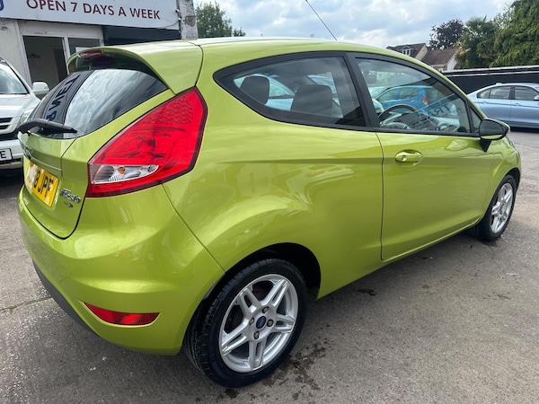 Used Ford Fiesta 2010 for sale - 75677744: Photo 16