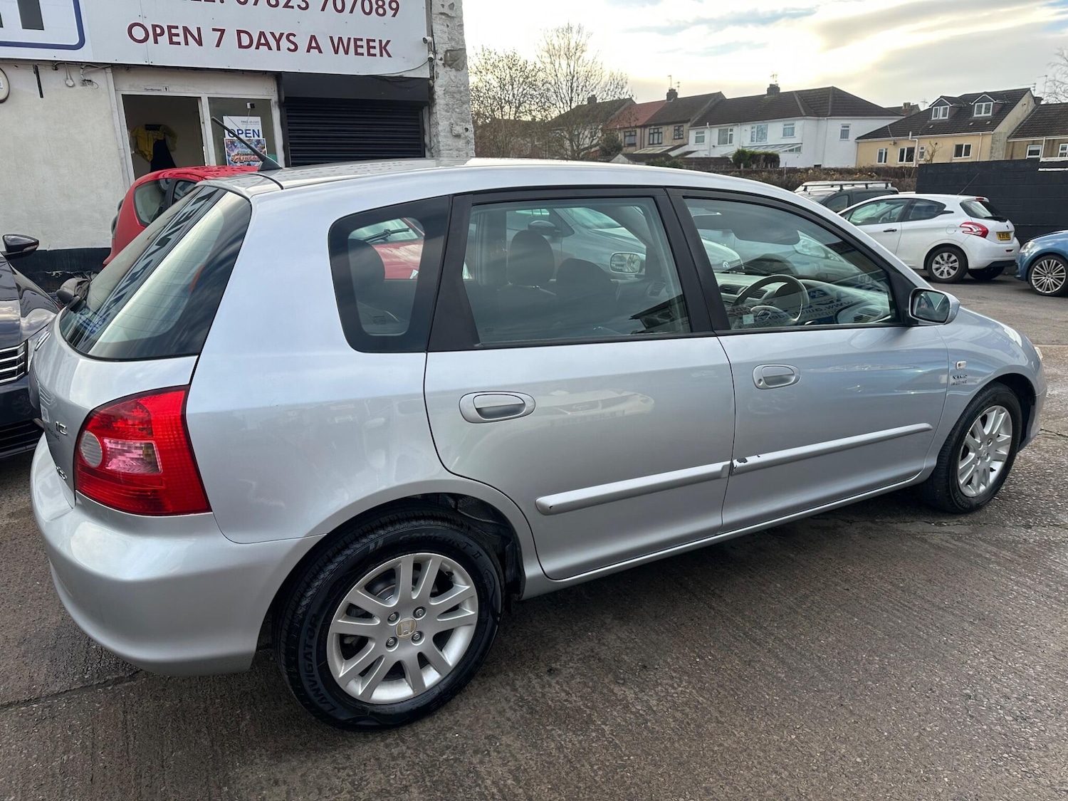 Used Honda Civic 2003 for sale - 76942387: Photo 18