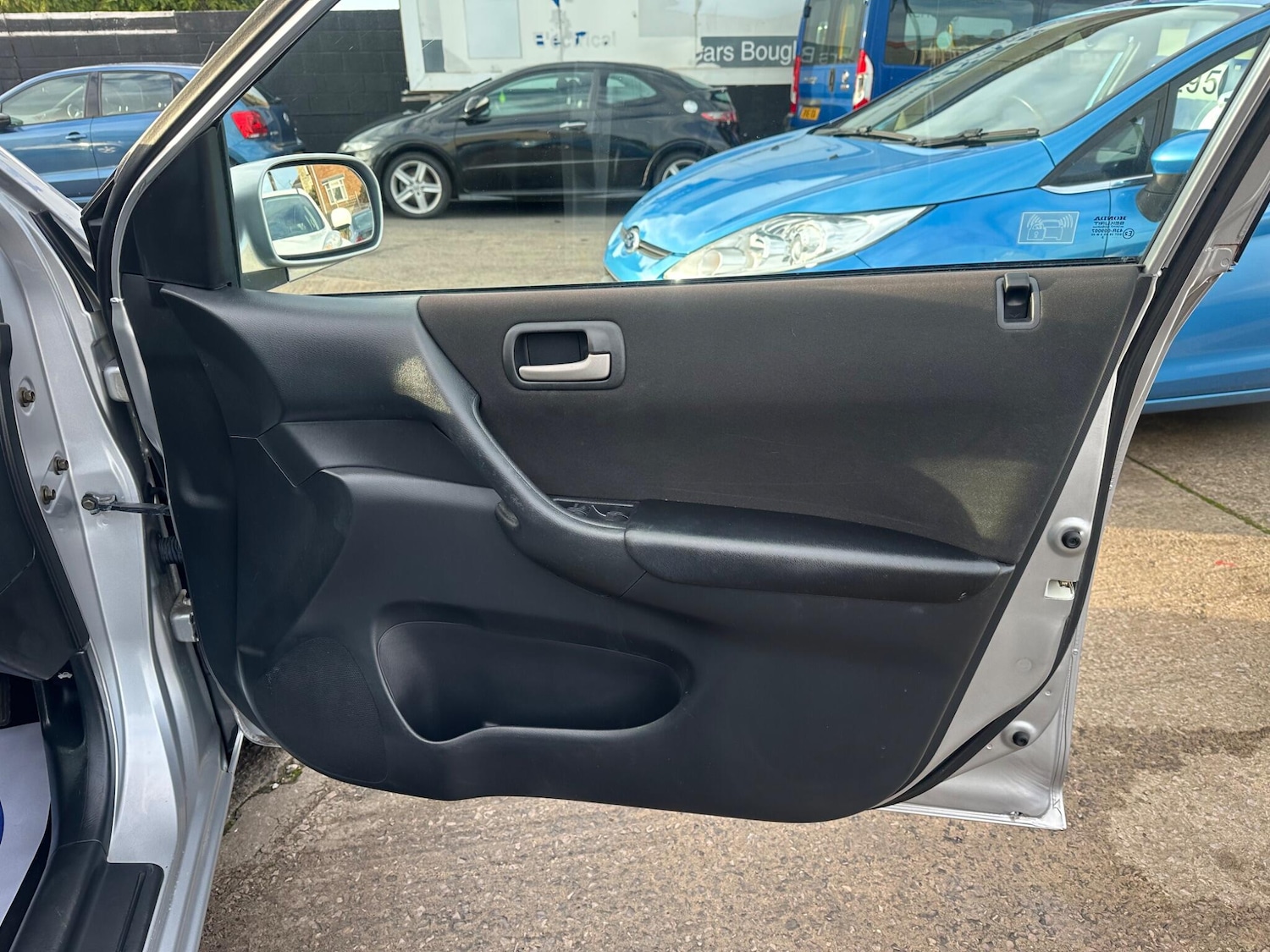 Used Honda Civic 2003 for sale - 76942387: Photo 19