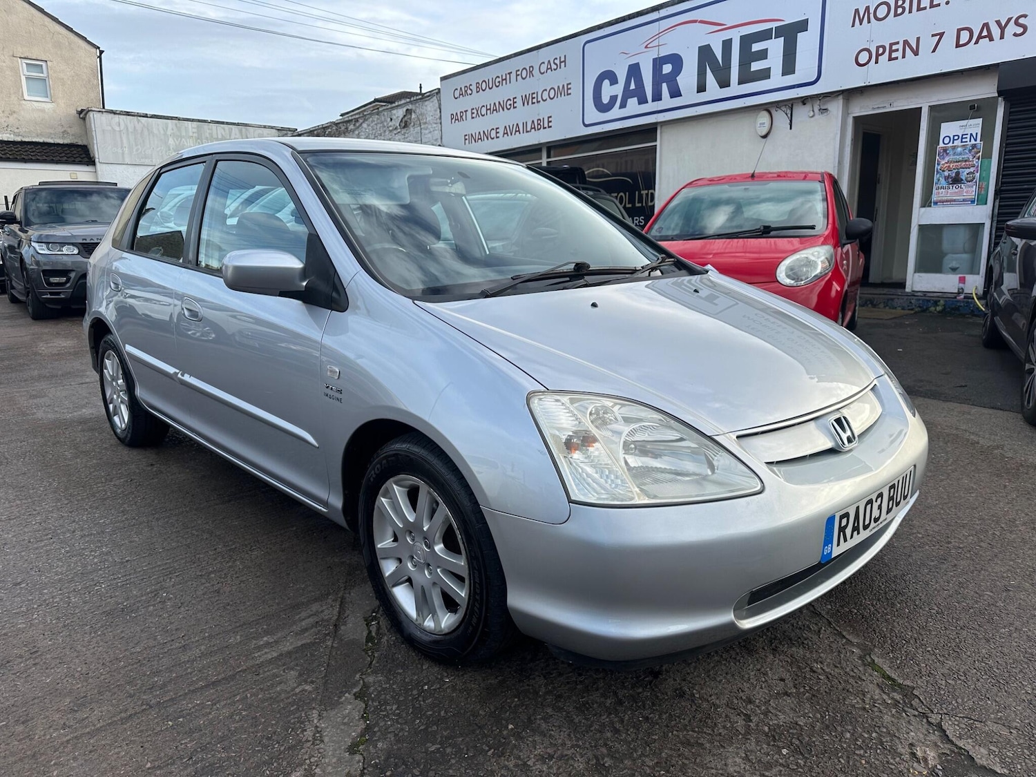 Used Honda Civic 2003 for sale - 76942387: Photo 2