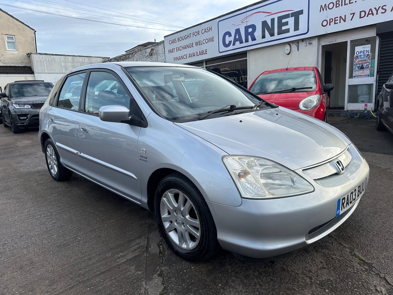 Used Honda Civic 2003 for sale - 76942387: Photo 3