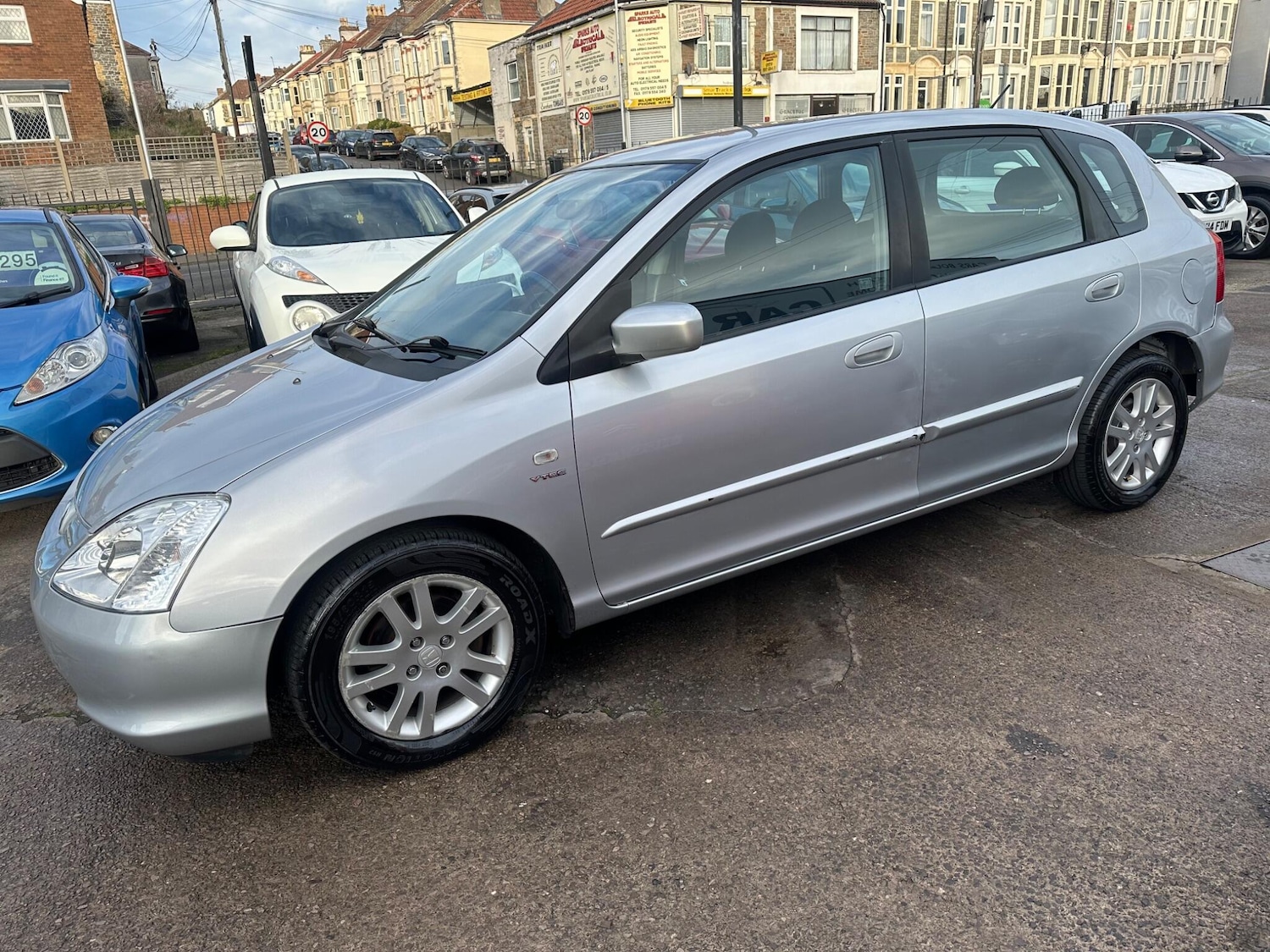 Used Honda Civic 2003 for sale - 76942387: Photo 9