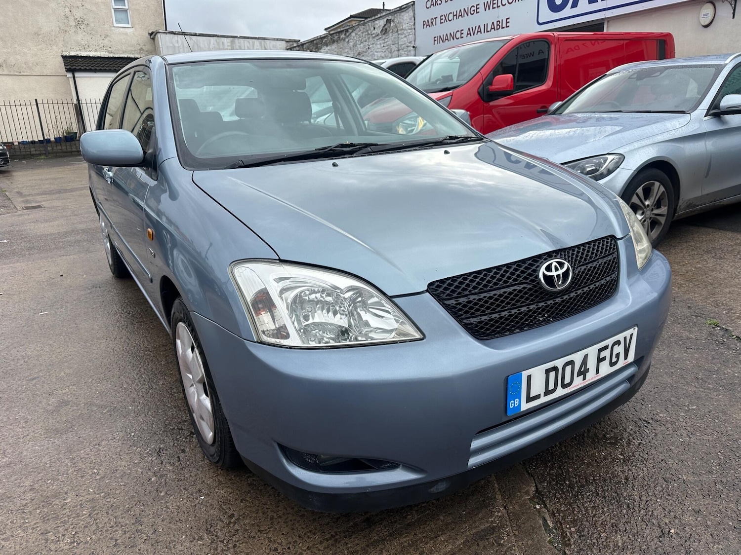 Used Toyota Corolla 2004 for sale - 76550944: Photo 1